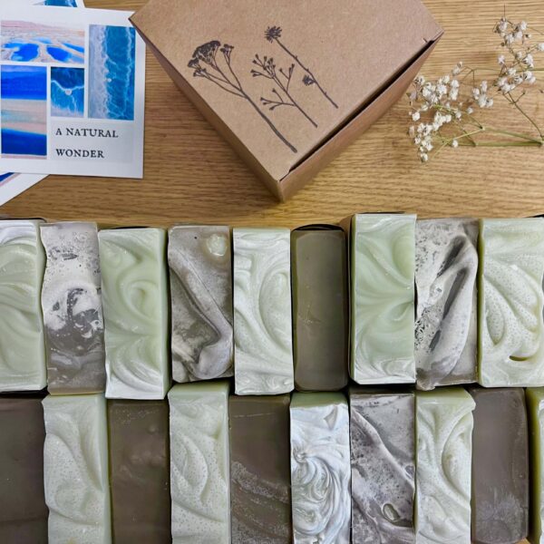 מארז ים המלח סבוני ים המלח מארז סבון מהמם dead sea soap bundle natural organic dead sea mud and sult סבון בוץ ים המלח ומלח מינרלי ים המלח