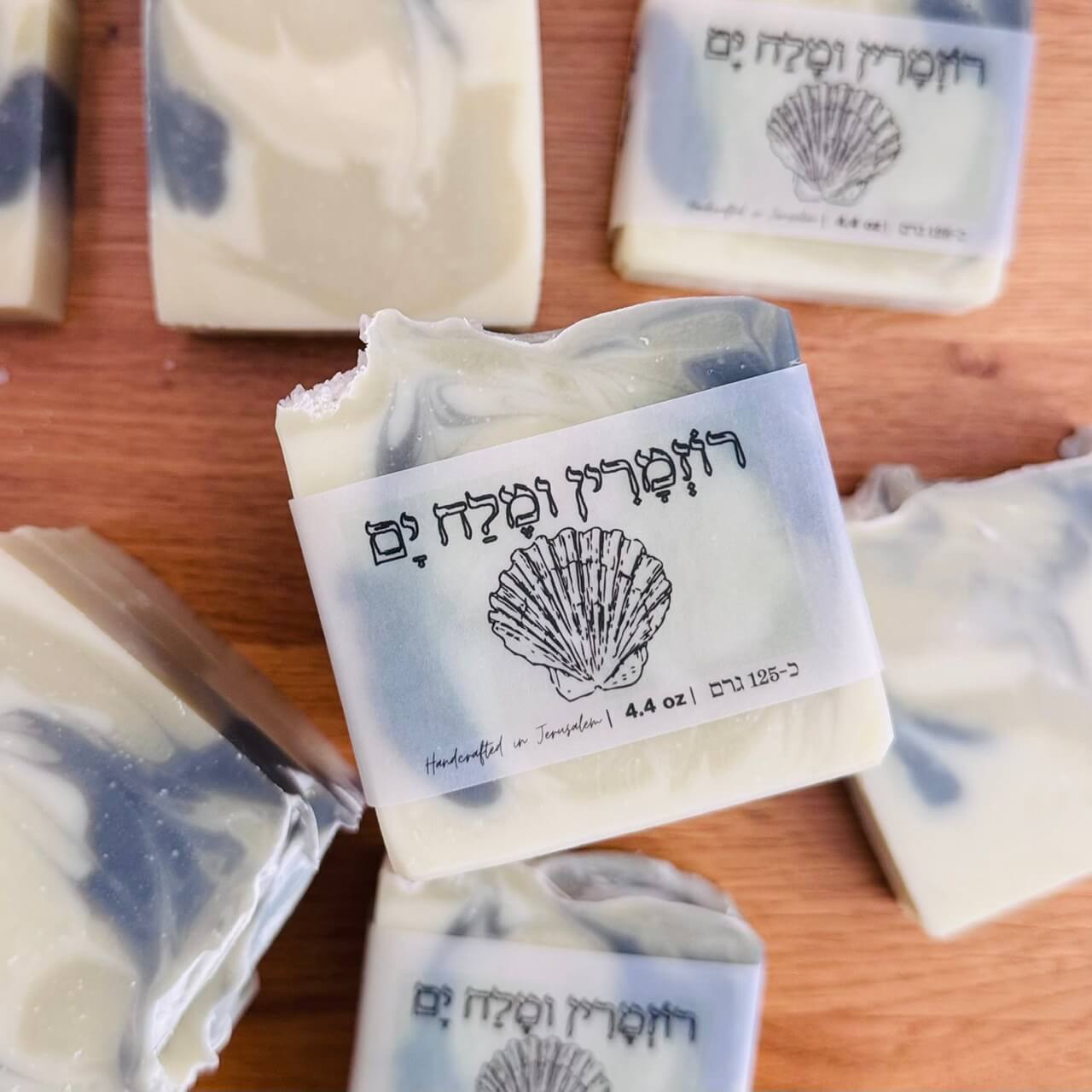 סבון רוזמרין ומלח ים חימר ירוק טבעי בריא עור בריא מתאים לעור רגיש סבון מוצק